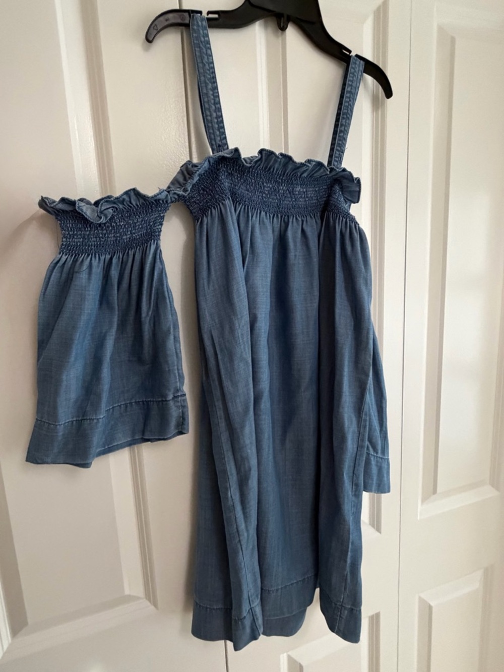 Blank NYC Chambray Denim Off Shoulder Dress Removable Straps Smocked Size M